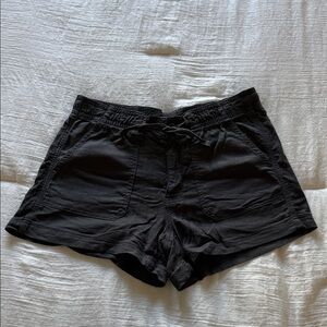 American Eagle Outfitters Women's Black High Waist Shorts
